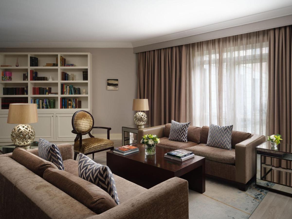 Lyrath Estate Hotel Kilkenny Exterior photo A living room at the Four Seasons Hotel, London