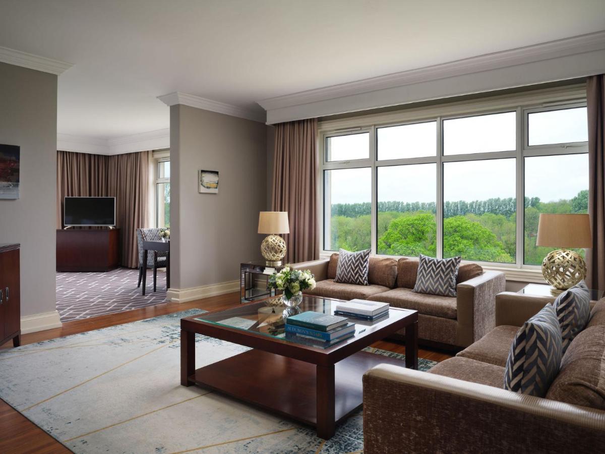 Lyrath Estate Hotel Kilkenny Exterior photo A suite at the hotel